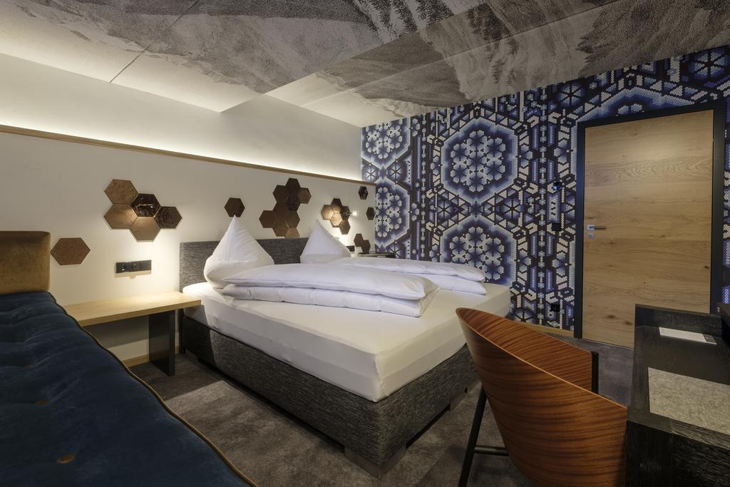 אוברסטדורף Boutique Hotel Gams מראה חיצוני תמונה